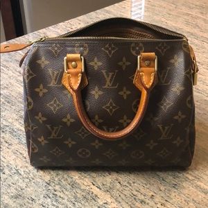 Louis Vuitton Speedy 25